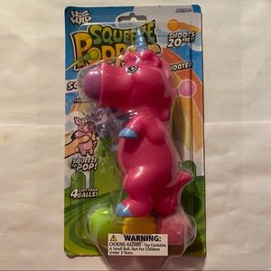 Hog Wild Squeeze Popper Pig Action Figure + 4 Soft Balls